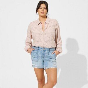 Torrid - Eyelet Button Up Long Sleeve Shirt in Mushroom​​​​​​​